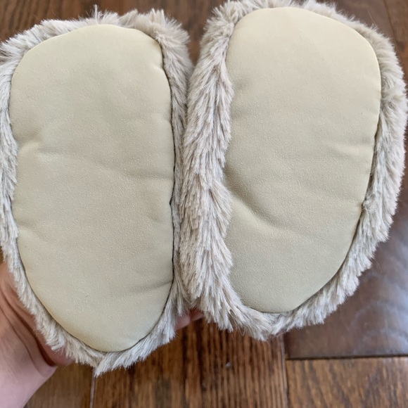 Pottery Barn bunny slippers - Picture 3 of 4